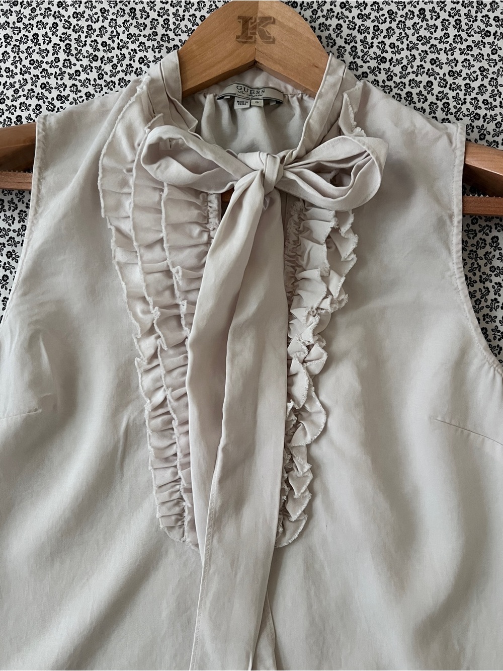 Vintage Guess Sleeveless Ruffle Tie-Front Camisole in Light Taupe